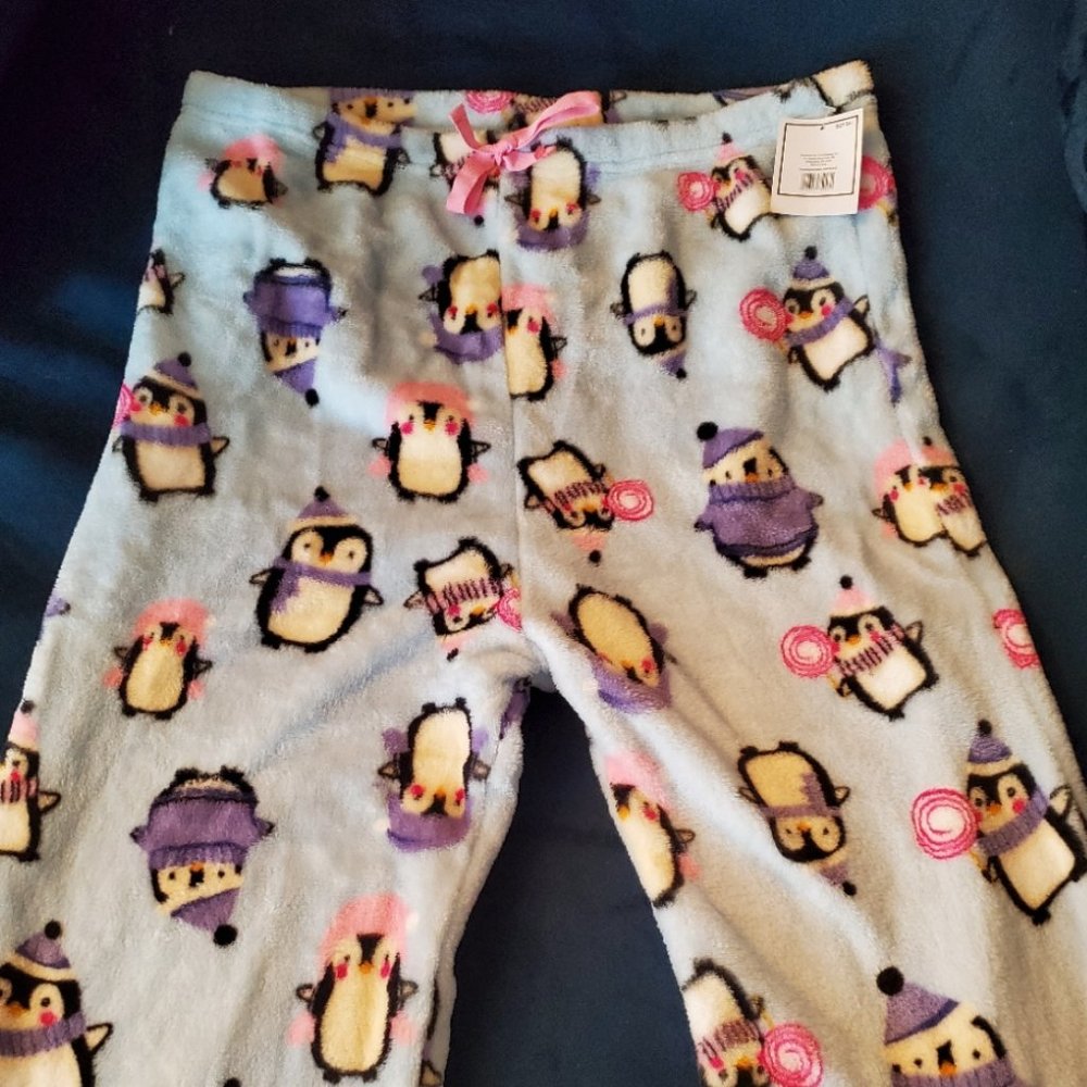 (NWT) Blue Christmas Penguin Pajama Pants